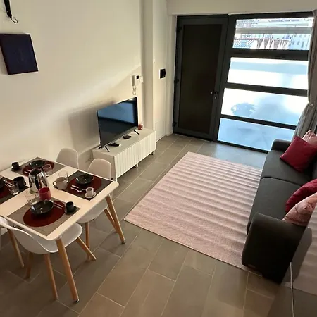 Guesthost - Casa Navigli Watt Appartamento