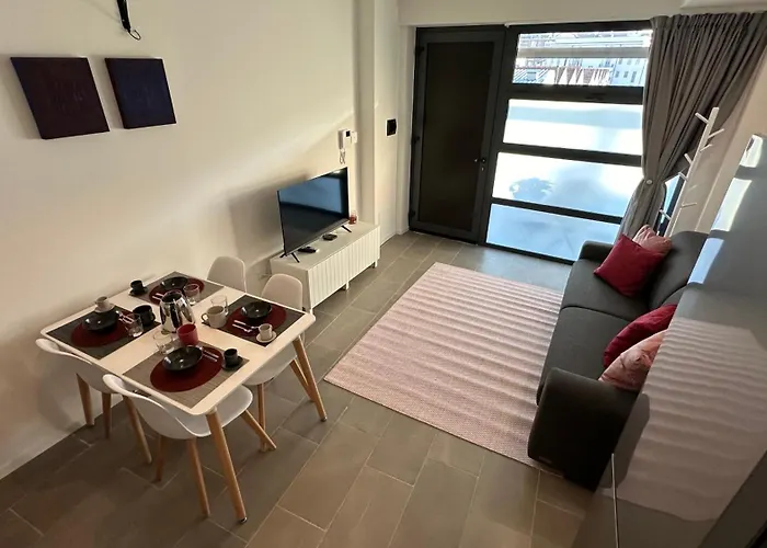 Guesthost - Casa Navigli Watt Appartamento